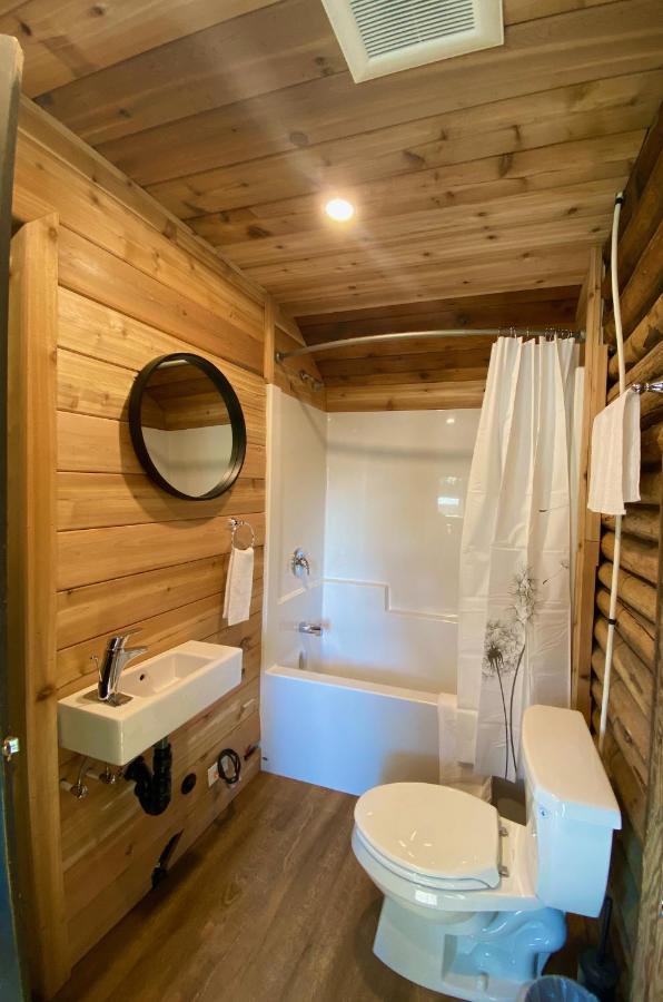 Chute Lake Lodge 나라마타 외부 사진
